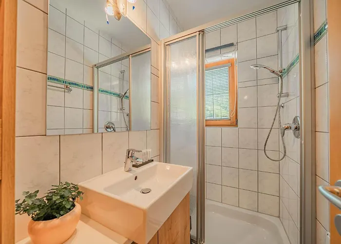 In Brixen Near Wilder Kaiser Gondola 브릭센임탈